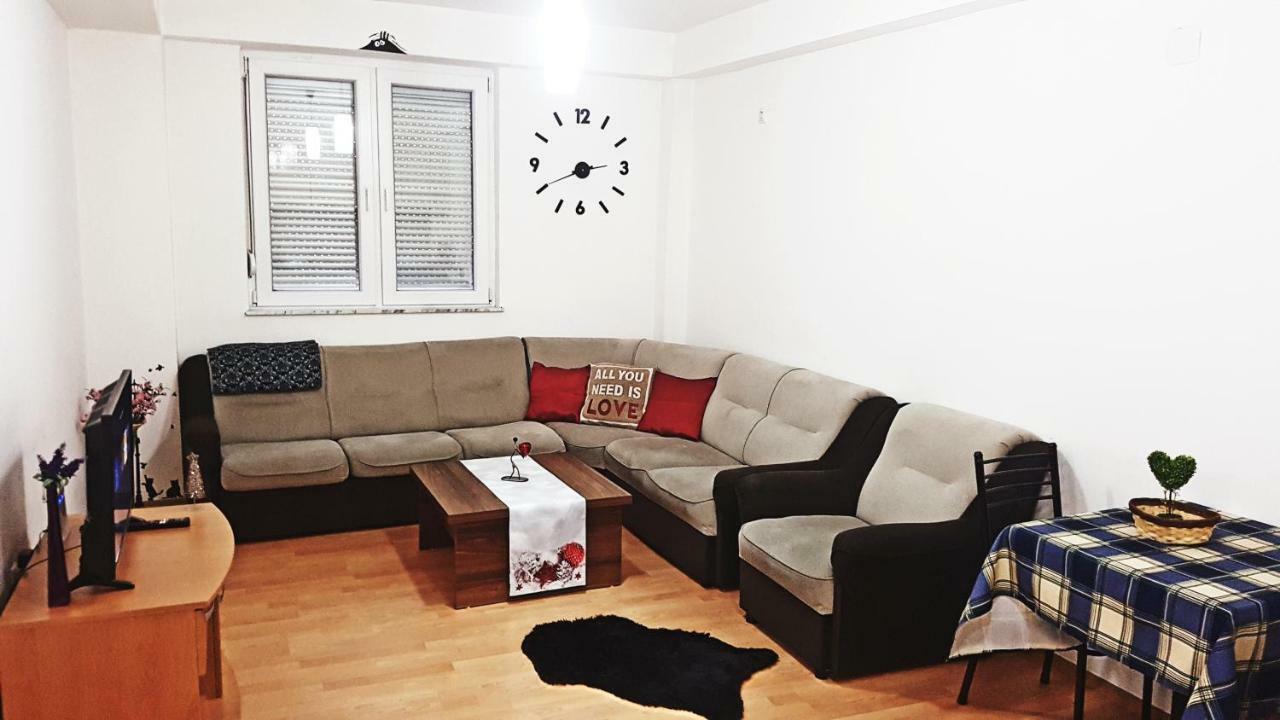 Superb Location Apartment Tetovo