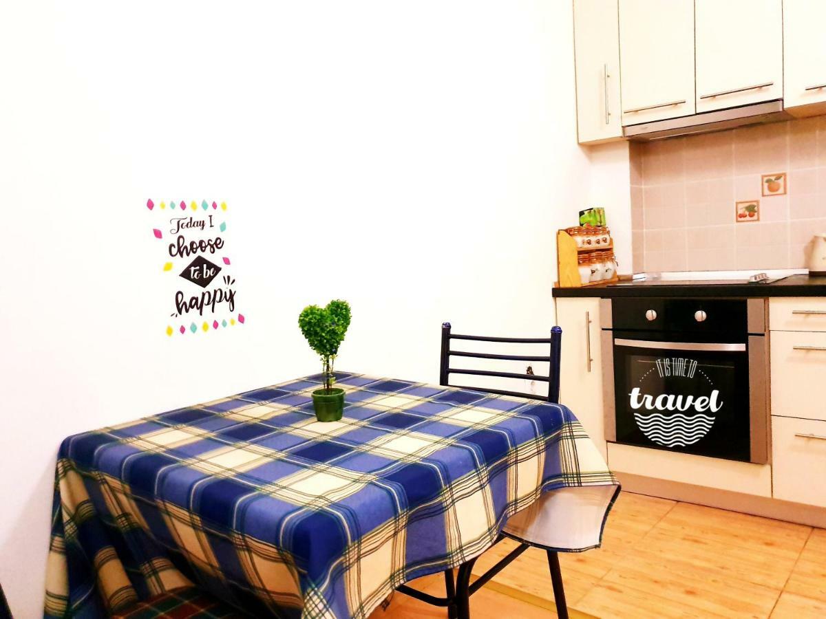 Apartment Superb Location *